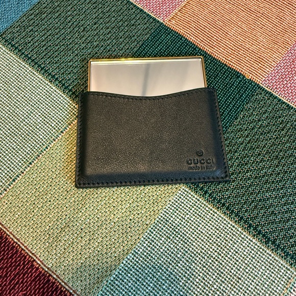 Gucci Black Card Holder with Gold Accent - Picture 1 of 13